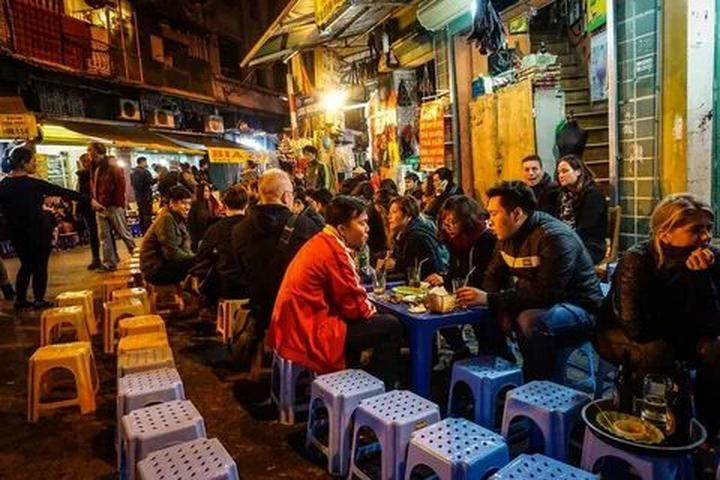 Hotspot Matrix và Áo Quây Đi Biển: Giải Pháp Video Ngắn Toàn Diện